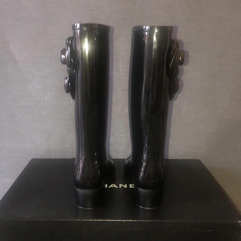 Brand New CHANEL Rain Boots Limited Edition Size 7